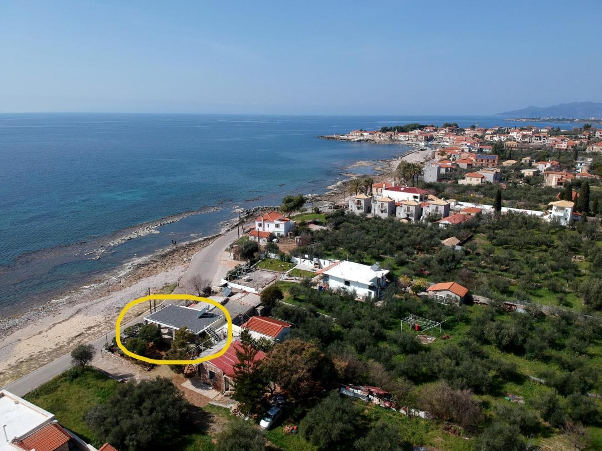 Вилла Bostani Seaside House Mani Агиос-Николаос Экстерьер фото