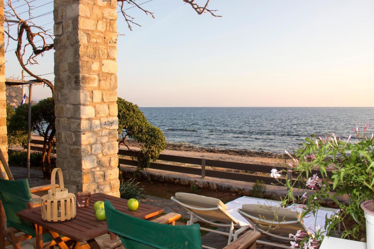 Вилла Bostani Seaside House Mani Агиос-Николаос Экстерьер фото